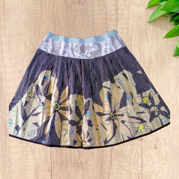 CAbi Dresses & Skirts - CAbi Flowy Skirt Women's Plus Size 14